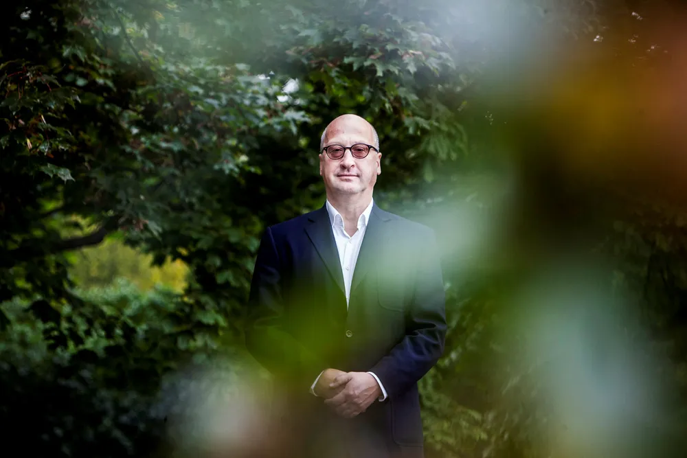 Investeringsdirektør og forvalter Albert Collett i Arctic Fund Management benytter de seneste tre ukers børsfall til å laste opp med aksjer.