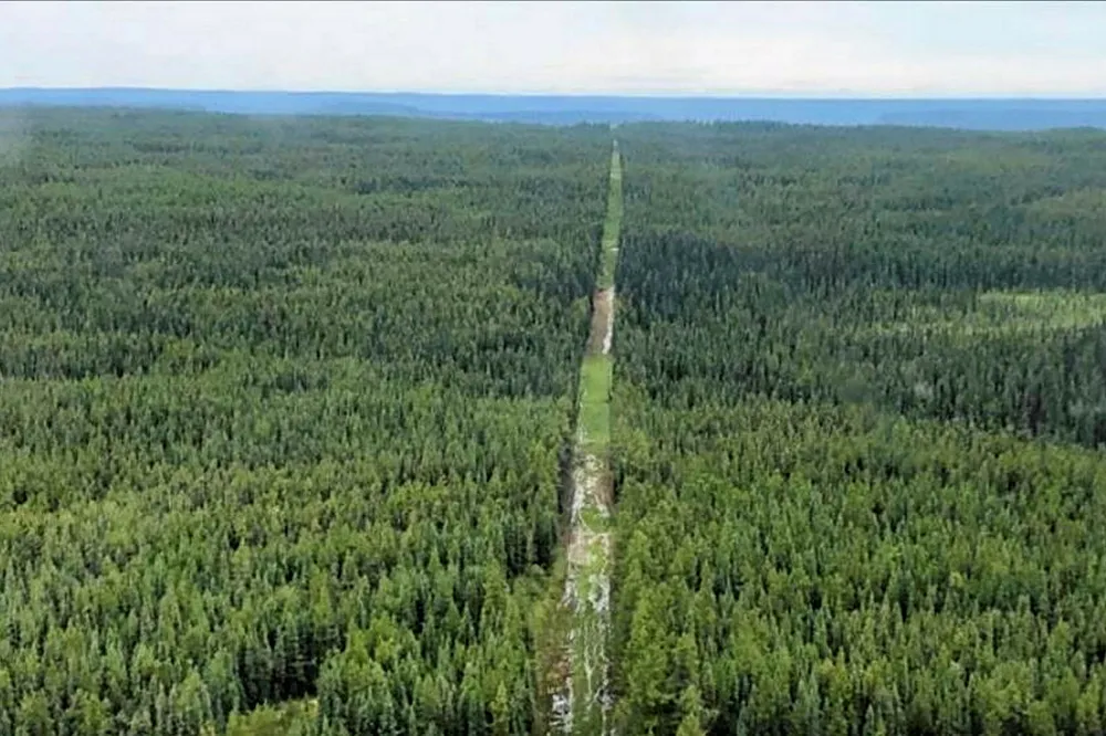 Path for gas: the proposed pipeline route through the northern part of the Calima Lands follows an existing track