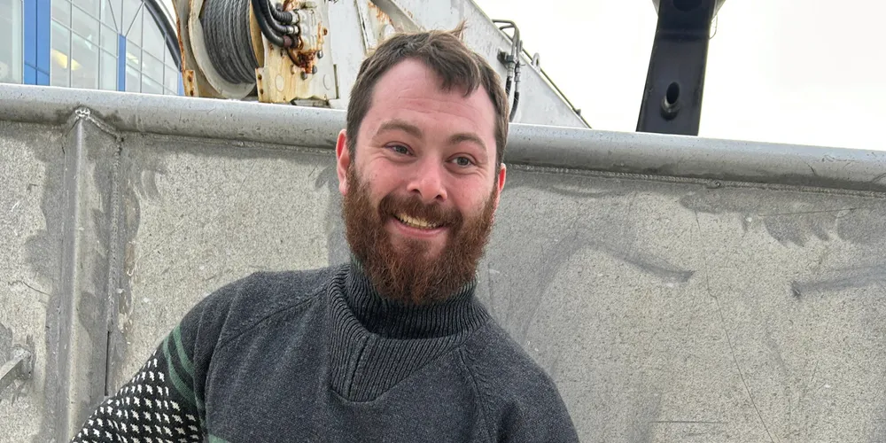 Med nok en fangst på 155 tonn lodde, gjenstår bare 65 tonn av «Pirajas» loddekvote på 300 tonn. – Vi mangler litt, men nå er det meldt kuling igjen, sier styrmann Daniel Mål.