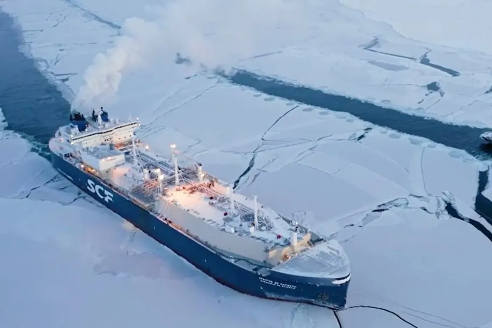 Sovcomflot's Arc7 LNG carrier Christophe de Margerie accompanied by a Russian nuclear ice-breaker as it navigates the Northern Sea Route in February 2021. CREA wants to see Russia's Arc7 LNG carrier fleet banned from Western terminals.