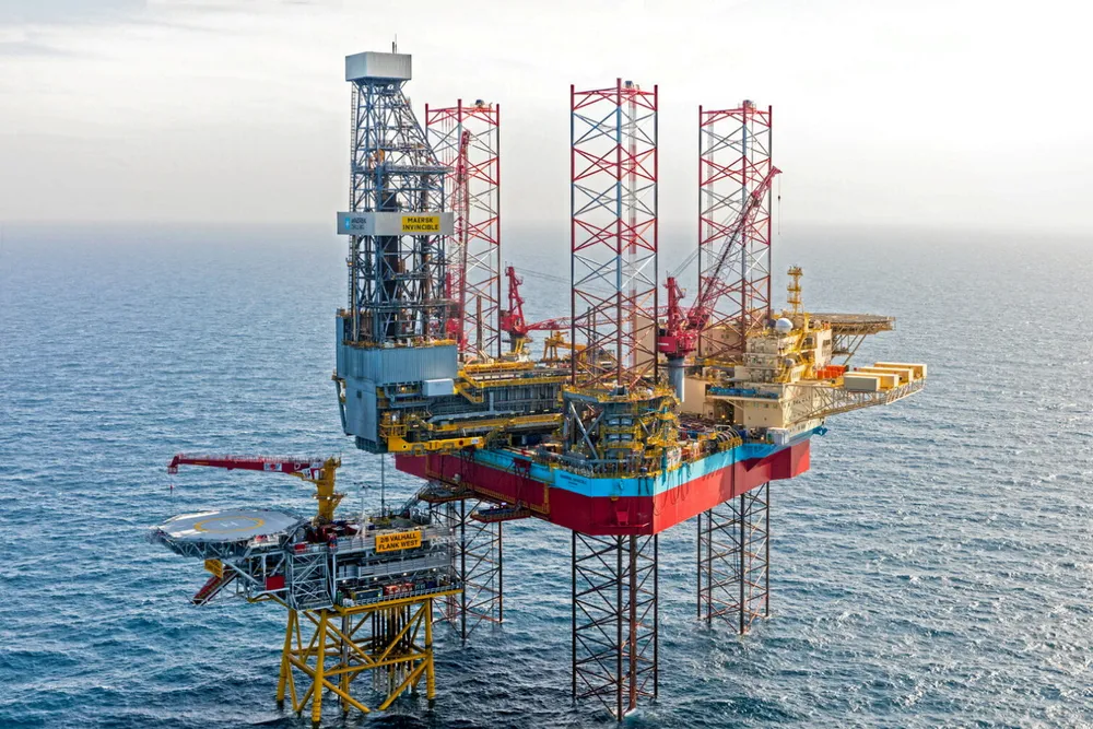 Rig contract: the jack-up rig Maersk Invincible