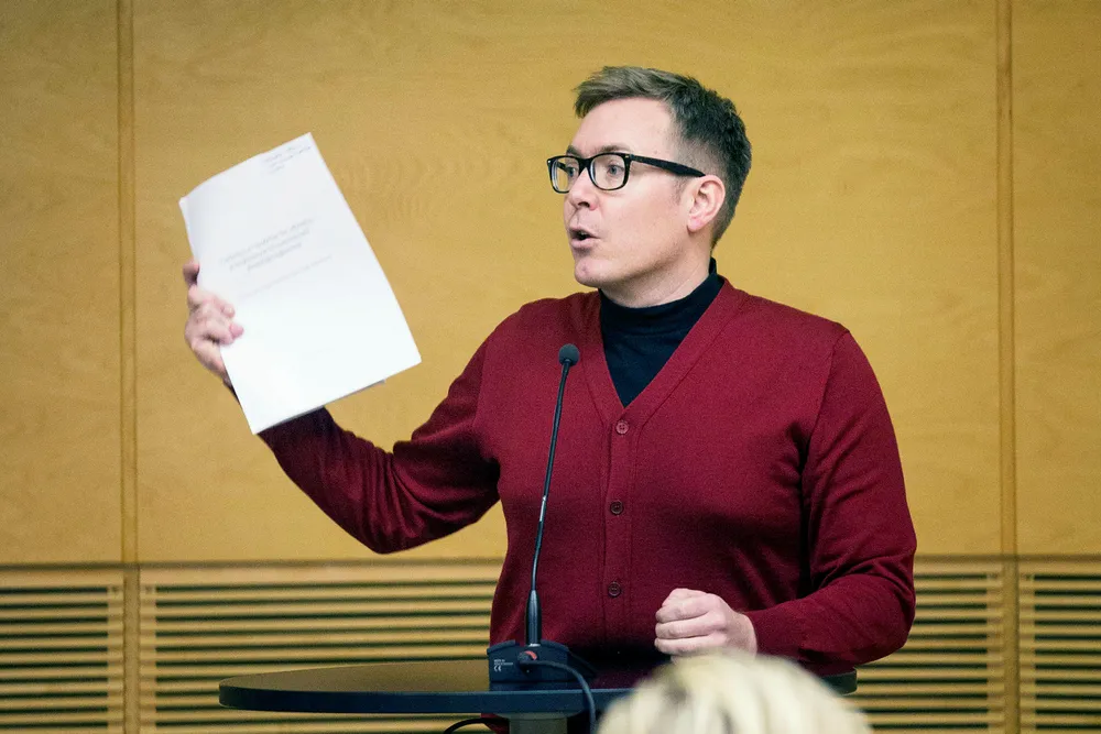 Direktør i Virke produsentforeningen, Torbjørn Urfjell, presenterte mandag tallene fra rapporten «Spillbransjen 2017» på bransjekonferansen Spillkonvent i Hønefoss. Foto: Dagens Næringsliv