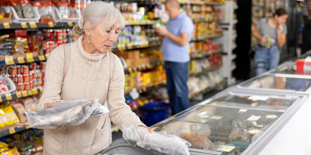 Consumers are buying more frozen seafood in US supermarkets, according to recent data.