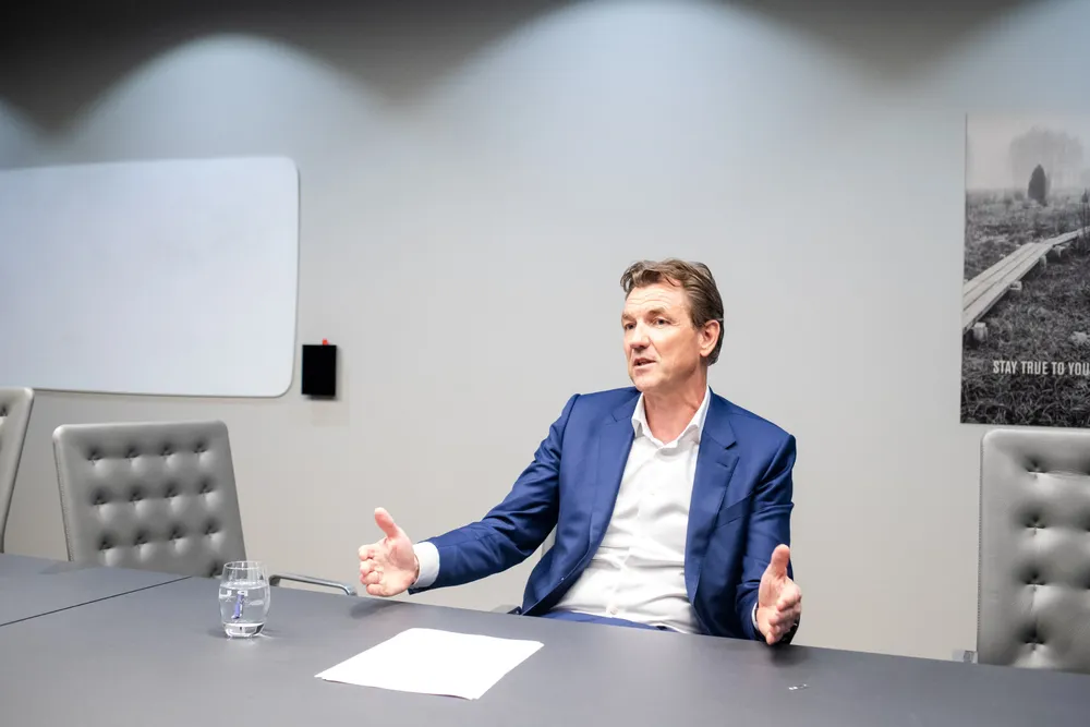 Elkjøp-sjef Erik Sønsterud melder om en bransje med høye varelagre. – Tv-er har vi rett og slett for mye av, så det er faktisk den mest utfordrende enkeltkategorien. Der vil prisen ikke gå opp til kunden, for å si det sånn, sier Sønsterud.