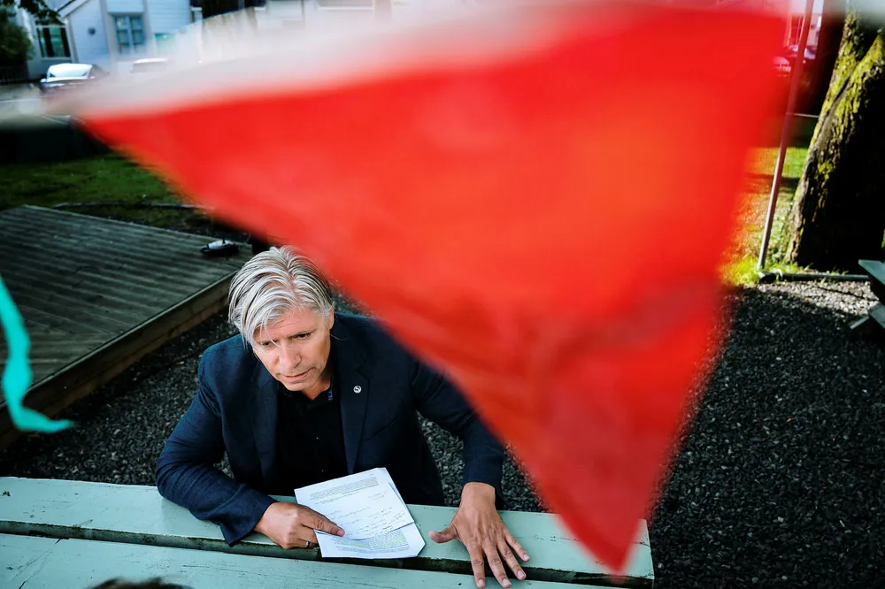 Klima- og miljøminister Ola Elvestuen (V) tar for første gang et klart oppgjør med Brasils brudd på avtalen landet har med Tyskland og Norge om Amazonas-fondet.