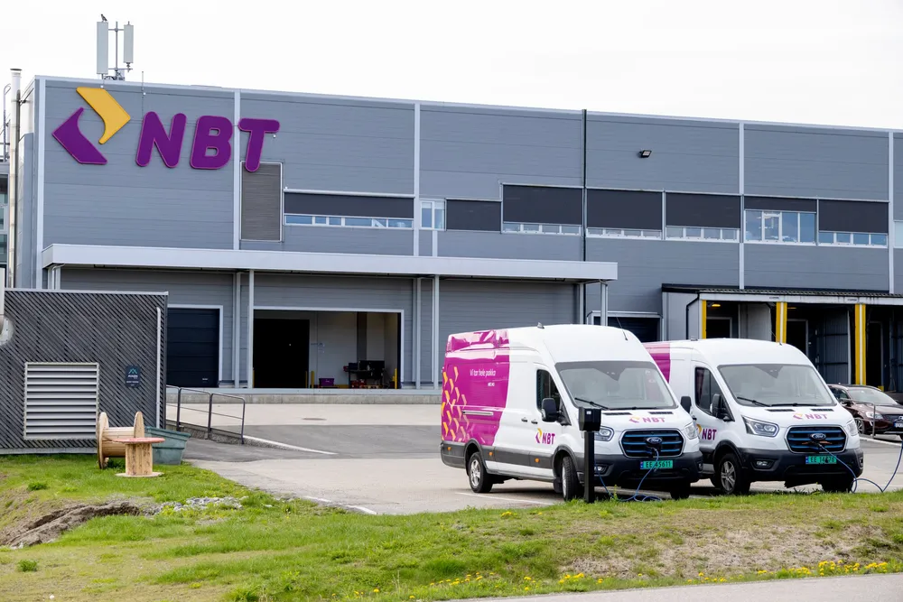 Anklages for ulovlig statsstøtte. hovedkontoret til Norsk Bibliotektransport på Kløfta. Selskapet er eid av norske kommuner og anklages for å ha mottatt ulovlig statsstøtte.