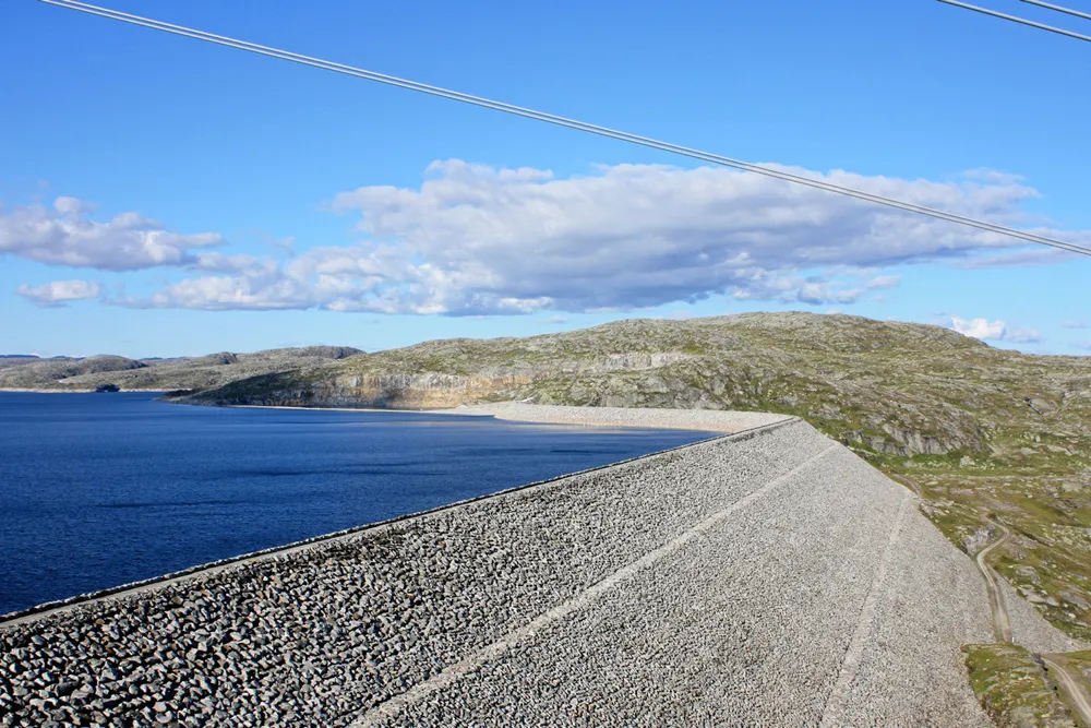 Storvassdammen i Ulla-Førre er Norges største fyllingsdam.