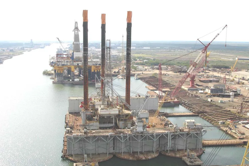 Workshop: the Keppel AmFels yard
