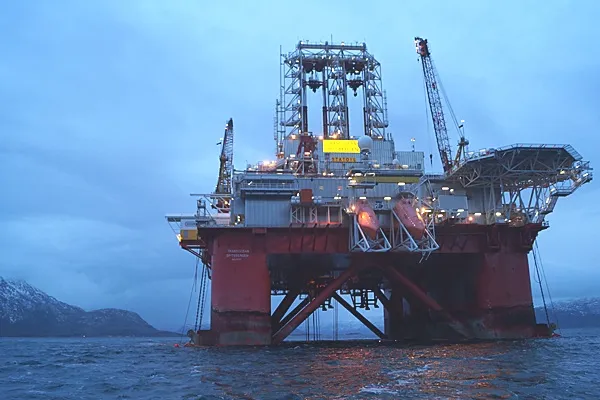 Back on location: Transocean Spitsbergen at Ensis