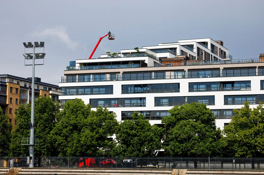 Morten Klein har omtalt fireromsleiligheten med en 91 kvadratmeter stor terrasse på Majorstuen som «drømmeleiligheten». Nå har han solgt den for mindre enn han og kona ga for den i 2022.