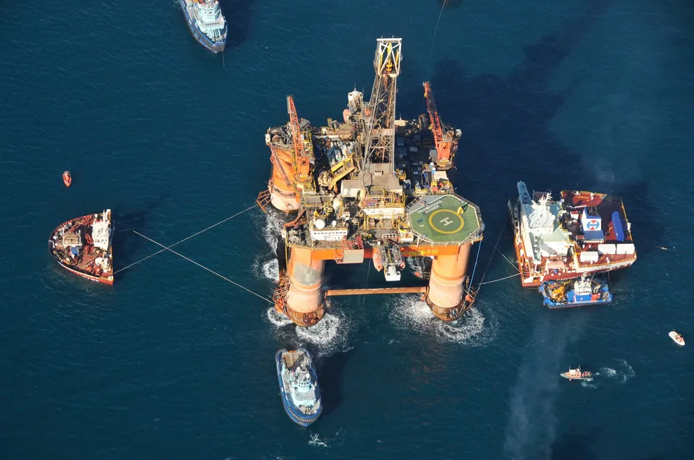 Heavy transport: Transocean Winner
