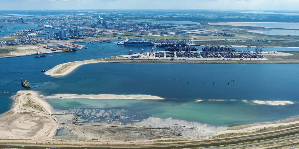 A new centre devoted to sharing technology and expertise in offshore energy takes shape at the Port of Rotterdam.