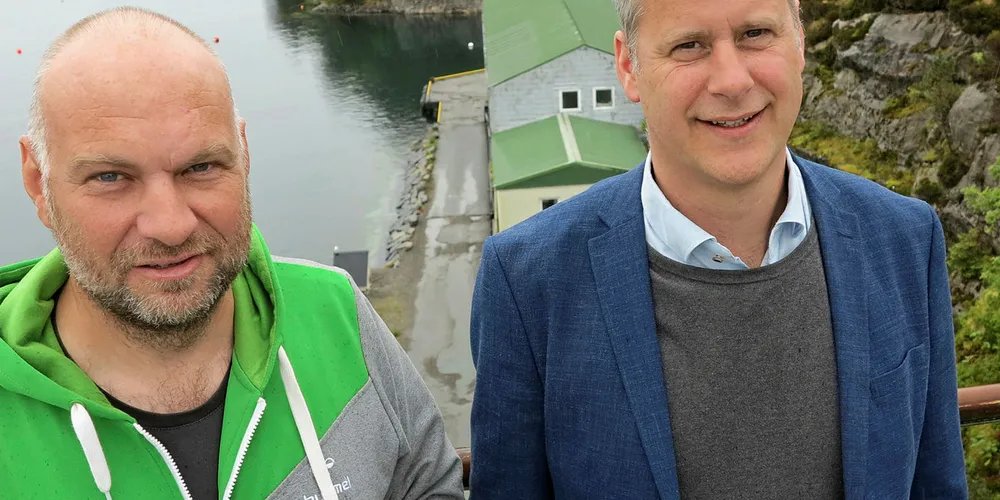 VIL SATSE: Forskerne og lederne Thomas Aarstad og Christofer Troedsson i selskapet Ocean TuniCell vil gjerne satse mer på produksjon av sekkedyr, men har ikke nok arealer, noe de håper Øygarden kommune vil hjelpe dem med.