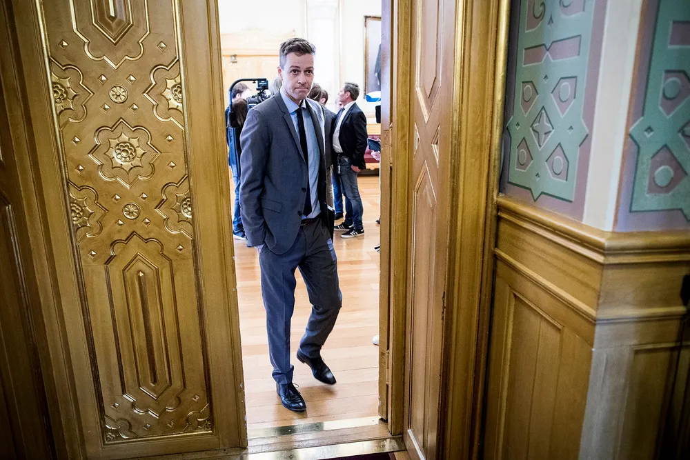 KrF-leder Knut Arild Hareide er bekymret for at Vårherre er bortglemt i den siste regjeringserklæringen, men vil trolig ende opp med å få ganske så god kontroll over hvordan milliardene til norske trossamfunn skal fordeles. Foto: Gunnar Blöndal