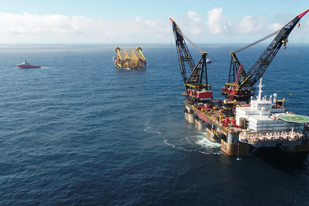 Stålunderstellet til stigerørsplattformen er den første synlige delen på gigantfeltet Johan Sverdrup i Nordsjøen. Foto: Jan Arne Wold/Woldcam/Statoil