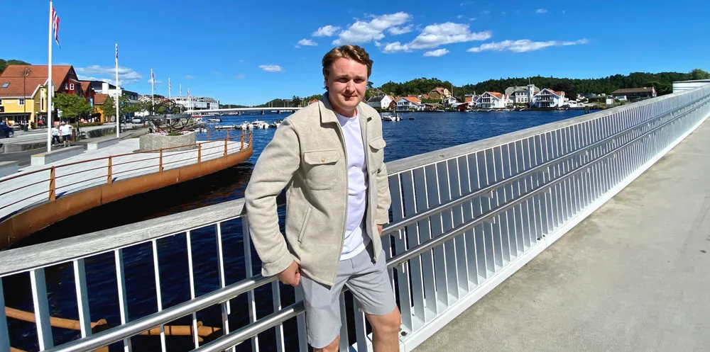 Fisker og reder Bjørn Kjellby i Mandal angrer ikke på båtkjøpet. – Hvis man blir for motvillig til å ta risiko, så kan man ikke drive noe. Da må man heller være ansatt, sier han.