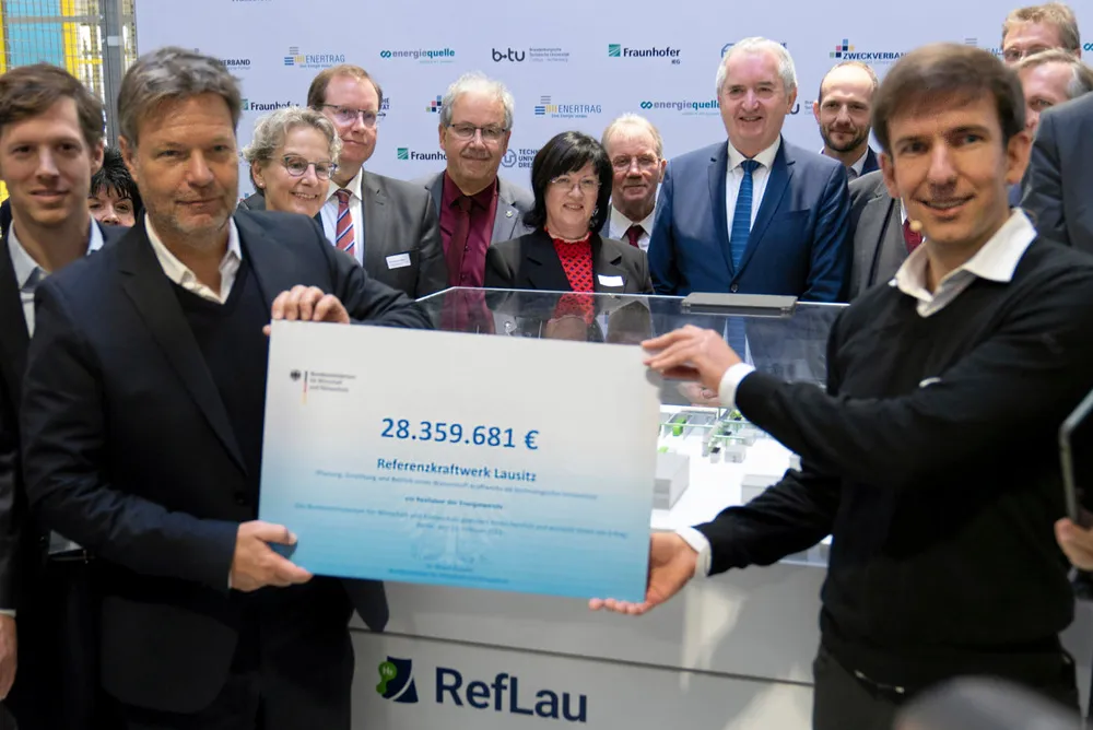 German vice-chancellor Robert Habeck (left) in Spremberg last week with RefLau project partners.