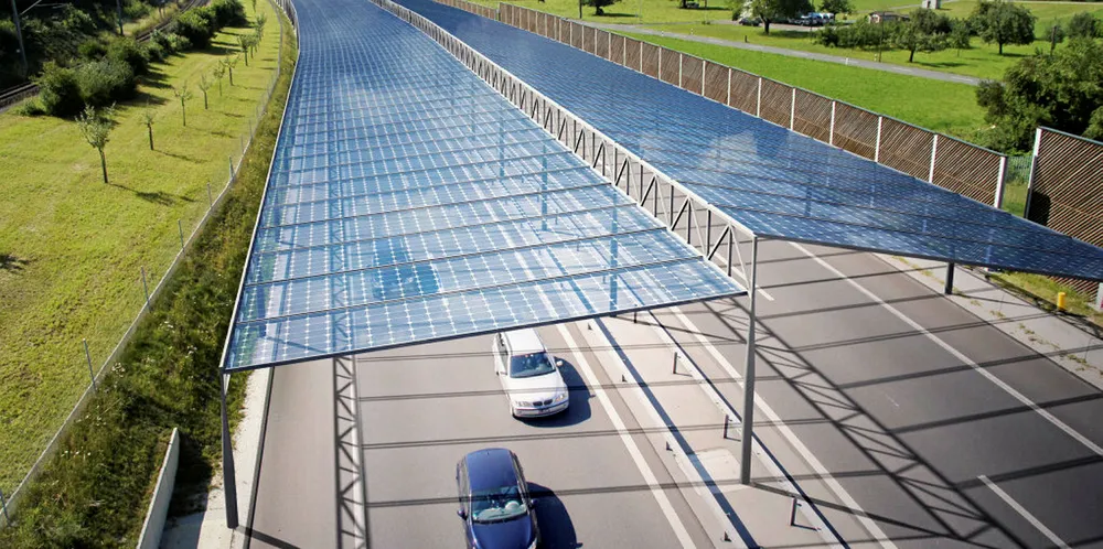 . Visualisation of solar canopies on Autobahn.