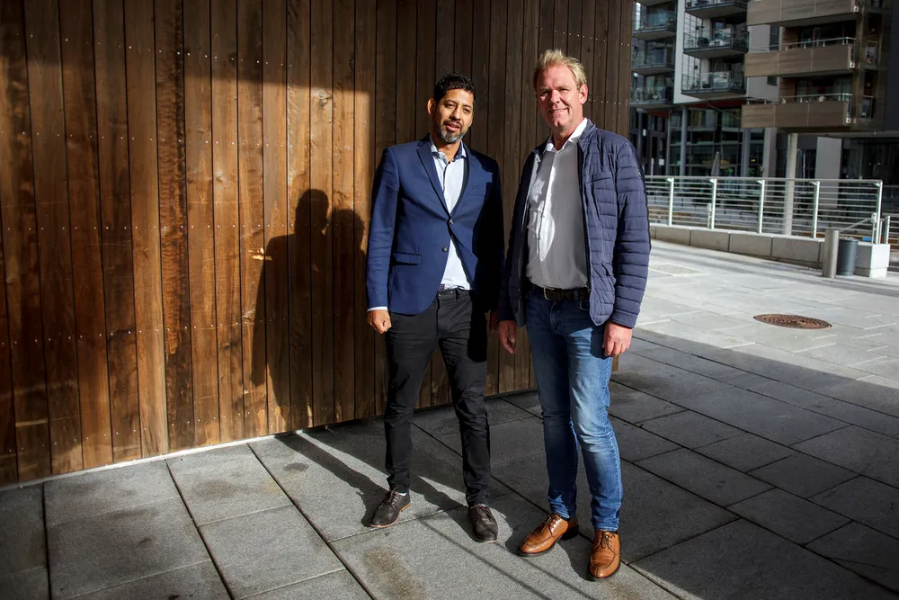 Håkon Wåge-Lorentzen (til venstre) i Fotspor Event slår seg sammen med Finn Vetle Hansen i G Travel for å møte stadig mer krevende kurs- og konferansekunder.