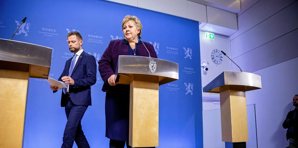 Erna Solberg orienterte om nye nasjonale koronatiltak mandag. (Arkivfoto)