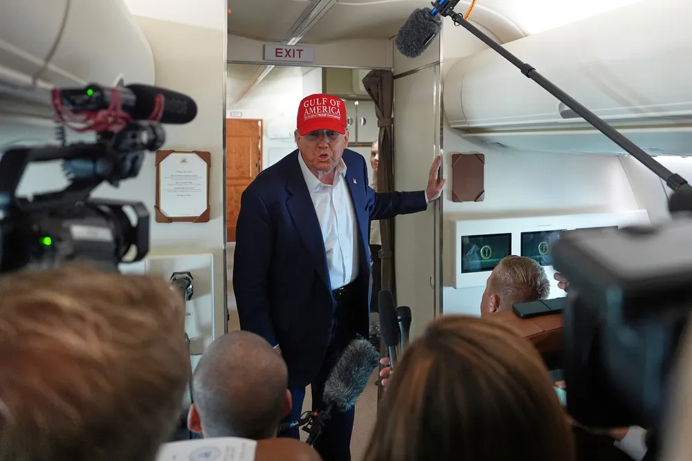 – Nei, jeg tenker ikke på noen pause. Jeg kommer til å skrive brev til mange land, sa president Trump tirsdag, da han ble spurt om han ville forlenge handelsforhandlingene.