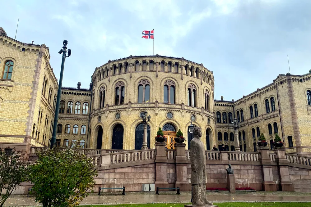 De aller fleste partiene på Stortinget ønsker å innføre nye former for strømstøtte til befolkningen, men ingen av dem har flertall.