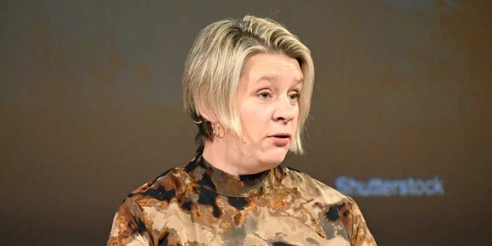 Olje- og energiminister Marte Mjøs Persen vil vurdere vilkårene for funksjonelt skille.