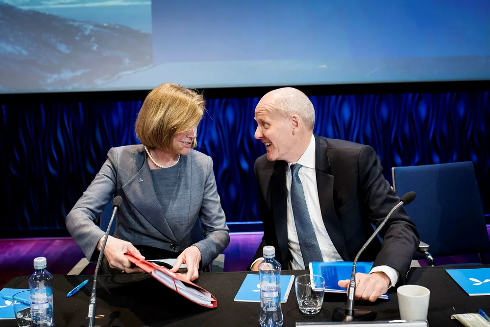 Styreleder Gunn Wærsted ba Telenor-sjef Sigve Brekke trekke seg, men han sa nei. Foto: Skjalg Bøhmer Vold