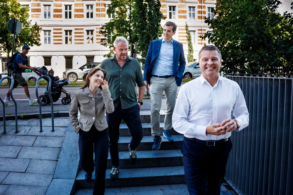 Tone Vesterhus (f.v.), André Nerhus, Peder Egseth og Geir Bjørlo i Tinde Advise og Corporate Communications slår seg sammen til gigabyrå.