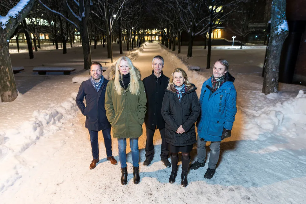 Et enstemmig rentepanel råder hovedstyret i Norges Bank til å holde renten i ro på møtet denne uken. F.v.: Ragnar Torvik, Kari Due-Andresen, Steinar Holden, Hilde C. Bjørnland og Knut Røed. Foto: Gunnar Lier