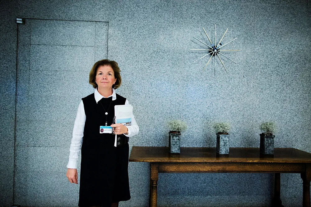 Direktør for avdeling for markedstilsyn Anne Merethe Bellamy i Finanstilsynet er overrasket over at verdipapirselskapene ikke følger regler for returprovisjon.