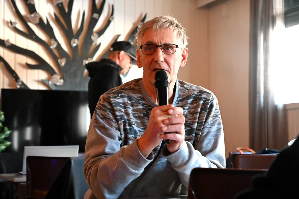 Steinar Rasmussen tok ordet under folkemøtet.