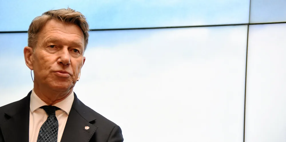 Olje- og energiminister Terje Aasland (Ap) sier at regjeringen følger med på situasjonen rundt den nye gasslekkasjen i Østersjøen.