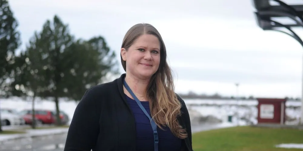 Sunniva Nicolaisen, økonomisjef i Rørvik Fisk, har ved hjelp av en ny merkevarestrategi økt omsetningen med 50 prosent på tre år. Foto: Kjersti Kvile