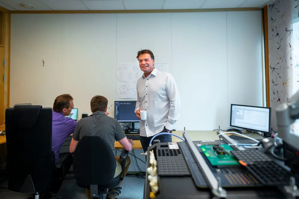 Nordic Semiconductor-sjef Vegard Wollan presenterte tallene for første kvartal tirsdag morgen. Bildet er fra en tidligere anledning.