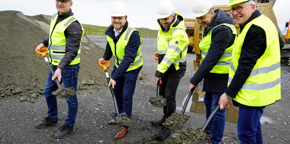 Land-based salmon farmer Salmon evolution team.