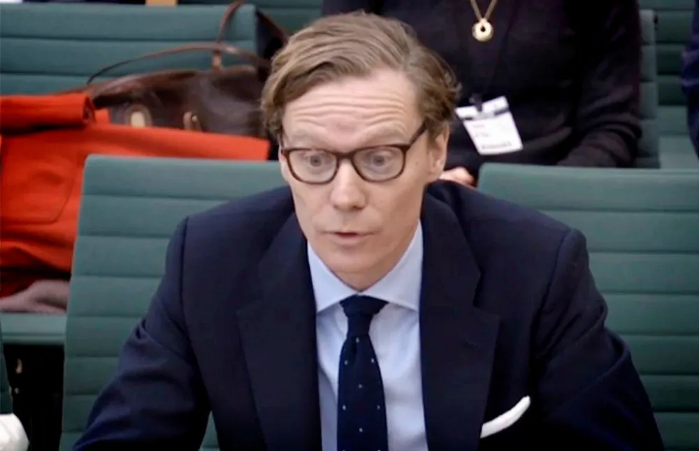 Alexander Nix er suspendert fra toppjobben i Cambridge Analytica. Foto: HO/AFP/NTB scanpix