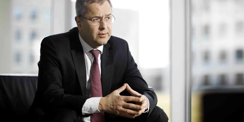 AP Moller-Maersk CEO Soren Skou says he does not see the carrier building LNG-fuelled boxships.