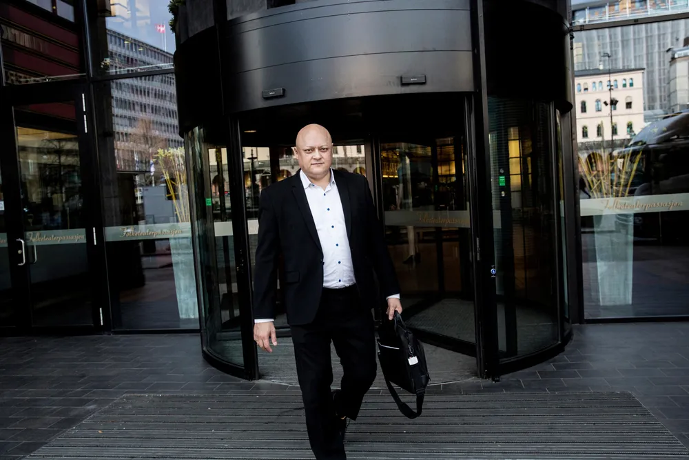 Fagdirektør for finans i Forbrukerrådet, Jorge Jensen, mener man kan spare mye på å sjekke hva andre banker kan tilby.