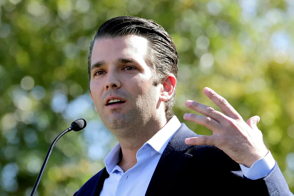 Donald Trump jr. ble lovet skadelig informasjon om farens motkandidat i presidentvalgkampen, Hillary Clinton. Foto: Matt York / AP / NTB scanpix