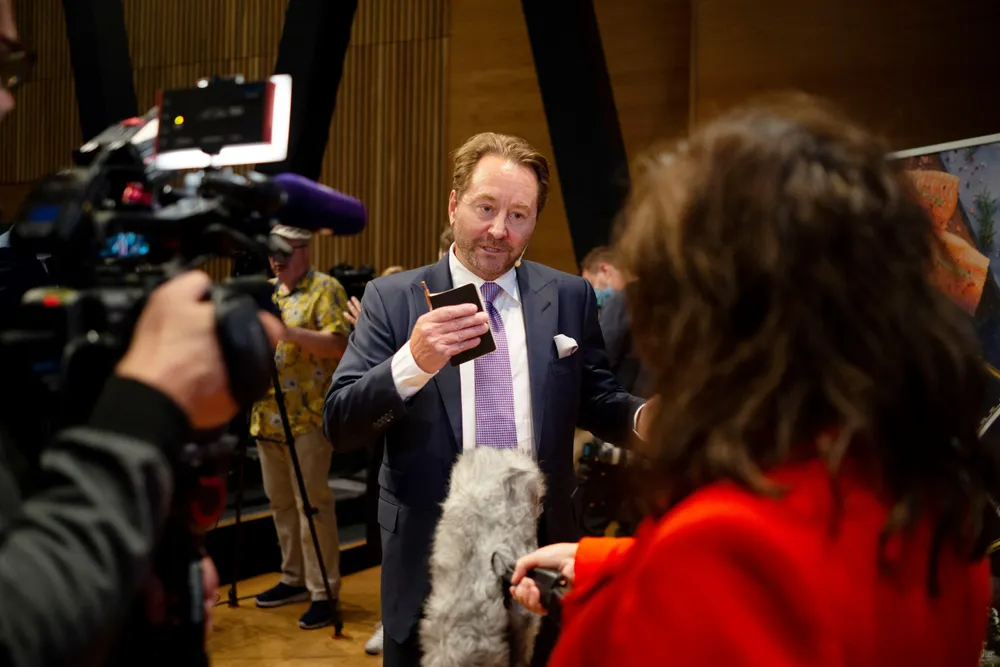 Kjell Inge Røkke har gitt lån til Emergy for å hjelpe selskapet gjennom krisen.