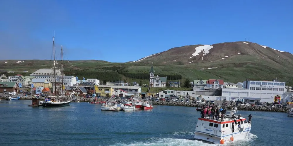 Husavik på Island. "Fiskerns dag" første helg i juni. Foto: Nils Torsvik