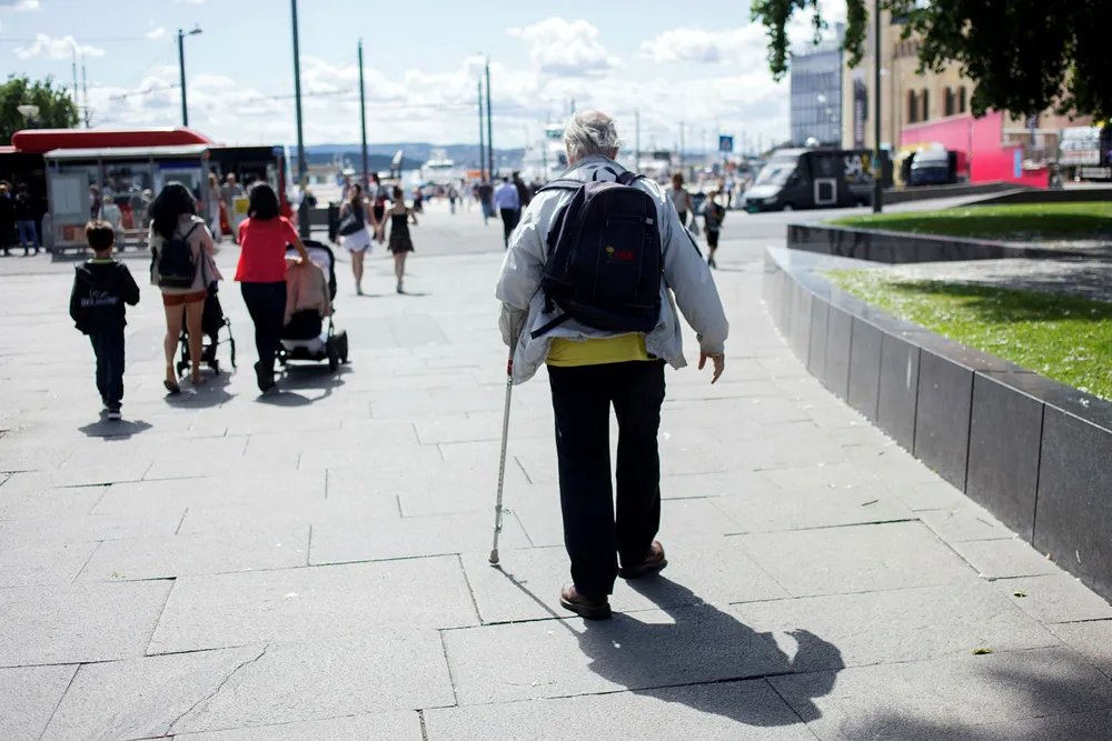 Det er på høy tid at pensjonsreformen også gjennomføres i offentlig sektor. I en situasjon der vi lever stadig lenger, og ønsker at folk skal jobbe mer, er det meningsløst å belønne folk ekstra for å gjøre det motsatte. Foto: Javad Parsa