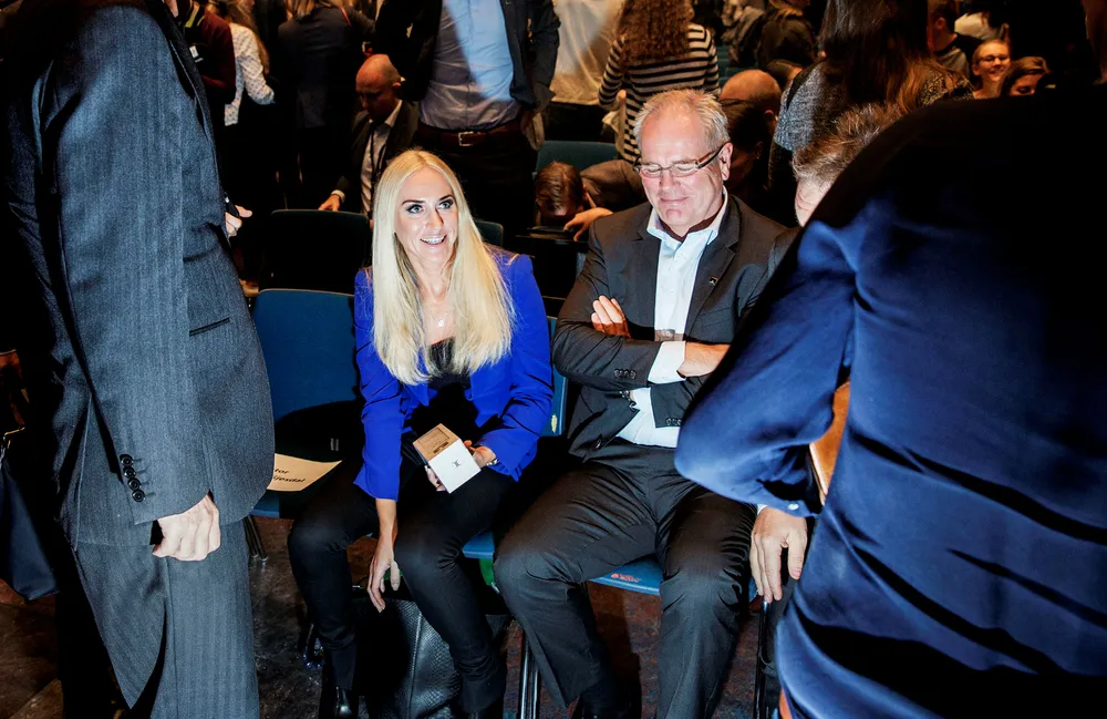 Marine Harvest-styremedlem Cecilie Fredriksen og styreleder Ole Eirik Lerøy har store forhåpninger til laksemarkedet i Kina nå som forholdet til Norge er normalisert. Foto: Fredrik Bjerknes