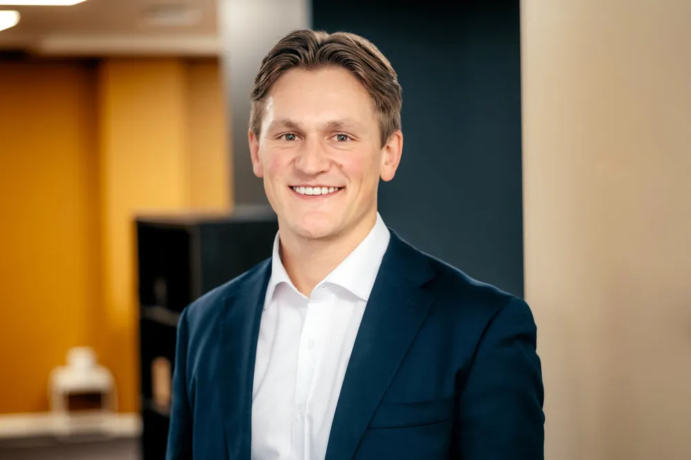Simen Kjørstad er ny konsulent i Thema Consulting.