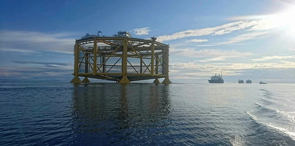 OPPDRETT TIL HAVS: Regjeringen er i full gang med å identifisere hvilke områder til havs som skal disponeres for havbruk. Her havmerden til SalMar «Ocean Farm 1» ved lokaliteten Håbranden utenfor Frøya i Sør-Trøndelag.