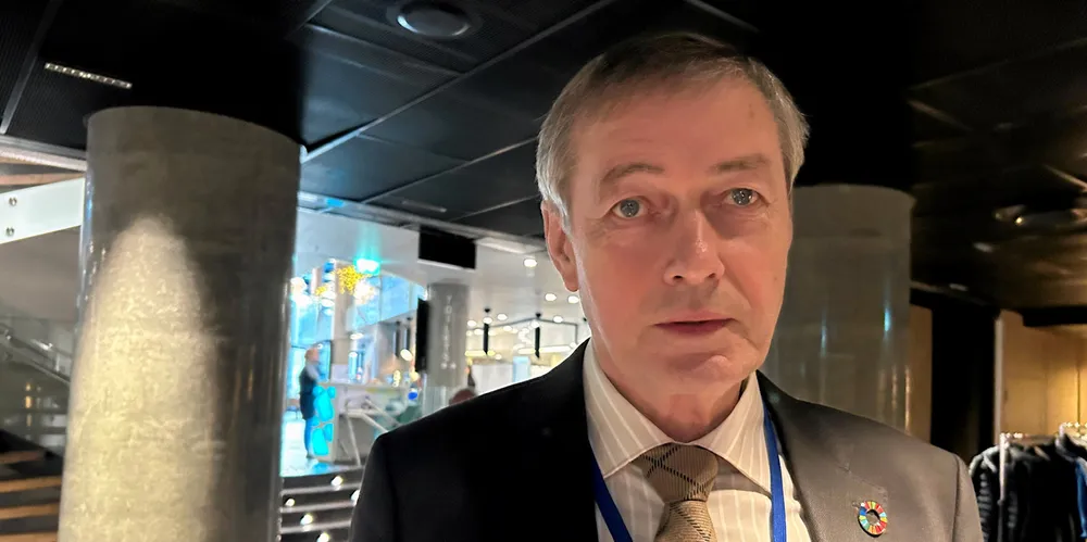 Vidar Ulriksen, statssekretær for fiskeri- og havministeren, tror på havvind på dypere vann uten å komme i konflikt med fiskeri.