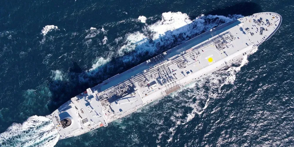 Spot charter rates have crumbled for two-stroke, TFDE and steam turbine LNG carriers at what is normally the busiest time of year for vessels.