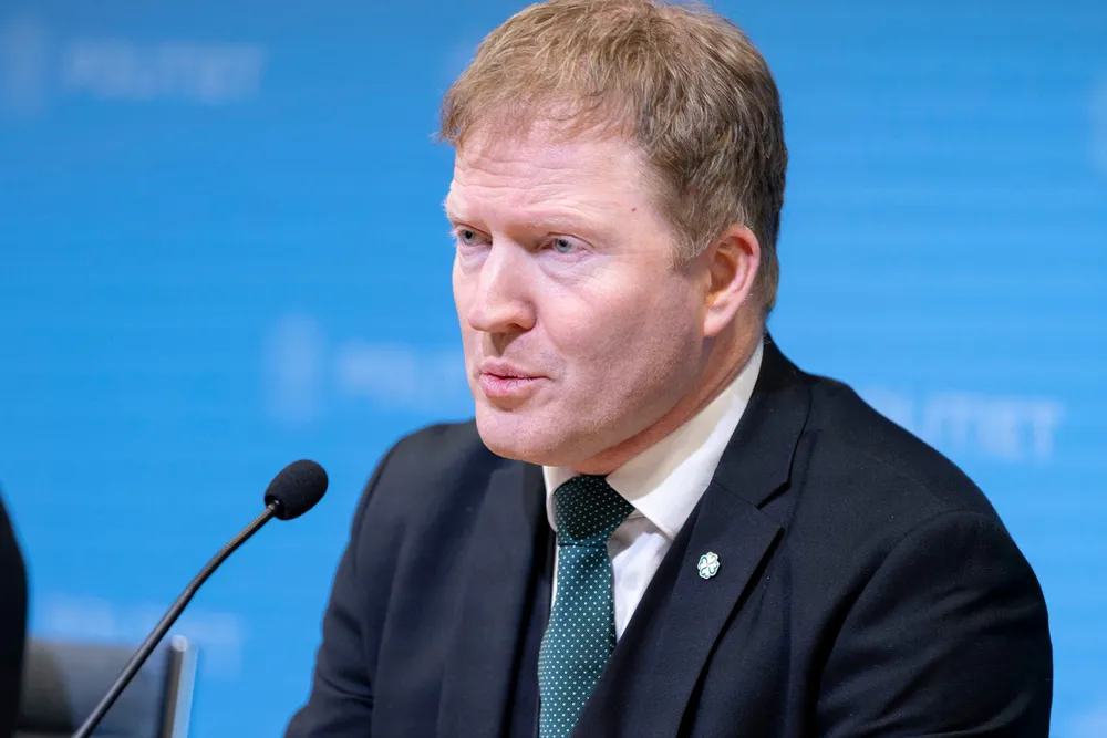 – Vi tar denne hendelsen svært alvorlig, sier kommunal- og distriktsminister Sigbjørn Gjelsvik.