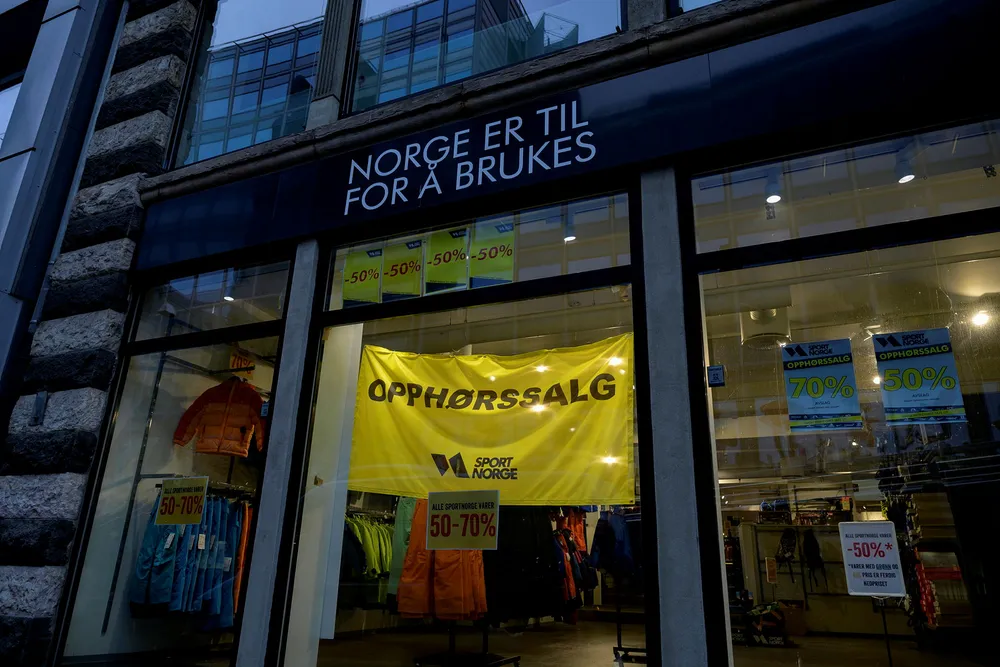 I et halvt år var det opphørssalg i denne Sport Norge-butikken før selskapet bak begjærte seg konkurs. Tidligere hadde Sport 1 en tapstynget butikk i det samme lokalet.